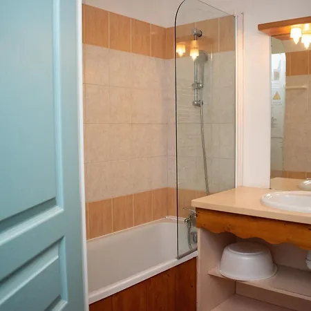 Apartment Le Hameau Du Puy A - 6 Pers, 300m Des Pistes, Piscine Chauffee - Fr-1-504-473